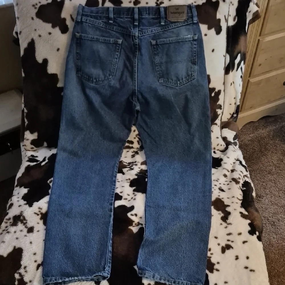 Wrangler Men's Classic Denim Straight Jeans
